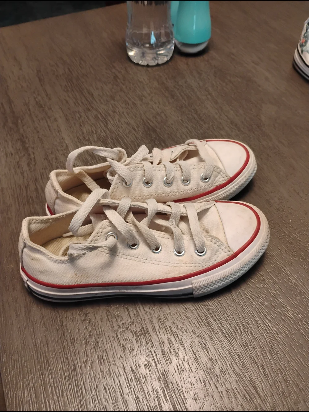 Converse Kids Low-Top Sneakers - White with Red Trim
